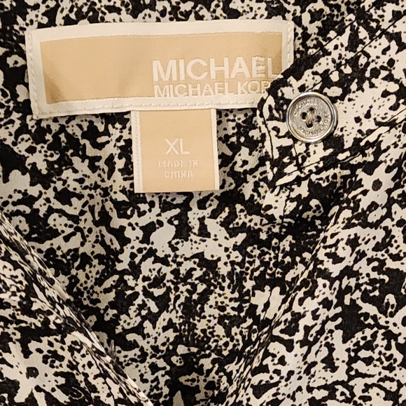 Michael Kors Long Sleeve Button Down Shorts Romper Size XL - Picture 10 of 11